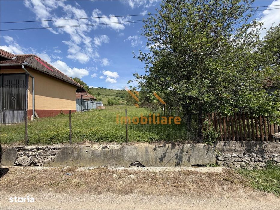Teren Intravilan  Extravilan | De Vanzare | 1200 Mp | Rosia | Bihor |