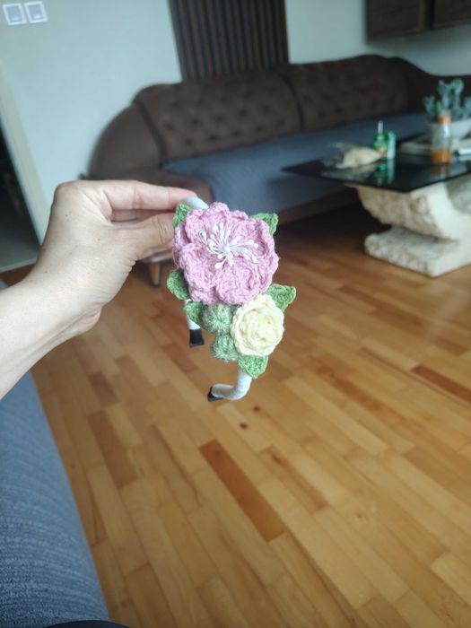 Ръчно плетени детски фиби