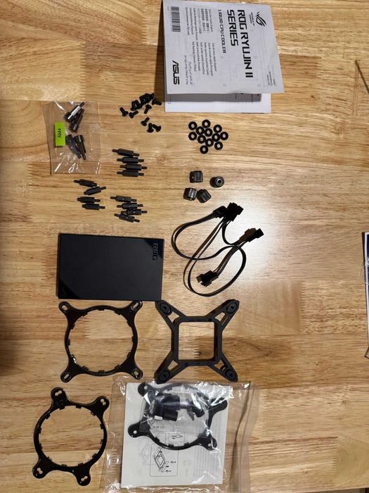 Водно ASUS ROG RYUJIN II 360 Noctua NF-F12 IndustrialPPC Fans 3.5 Ful