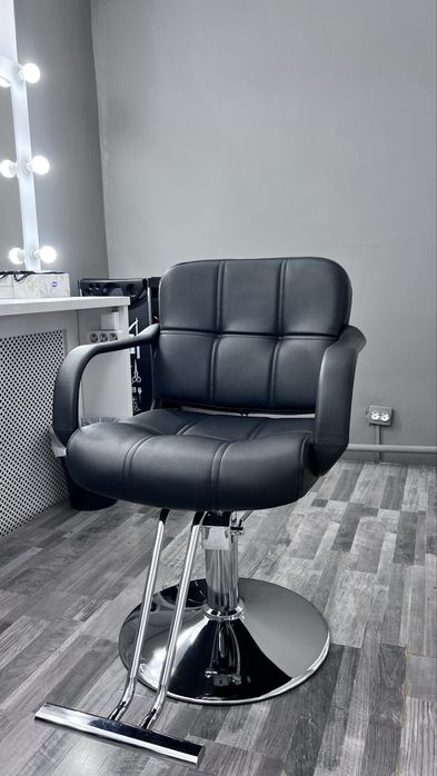 Продам кресла парикхмахерские