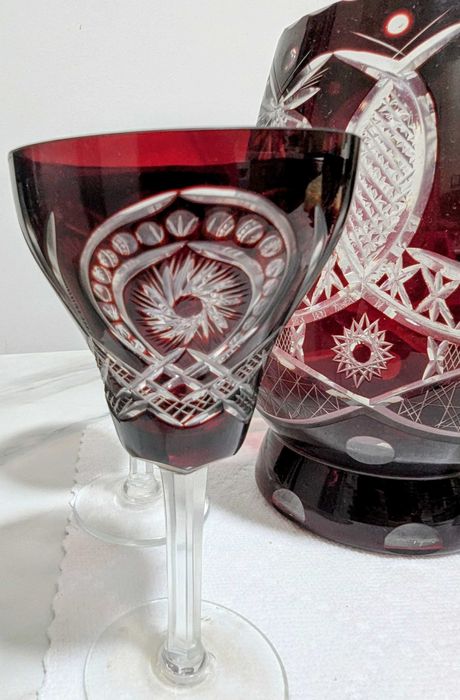 Serviciu cristal rubin Bohemia, BUZĂU PERLA LUX– carafă +cupă+4 pahare