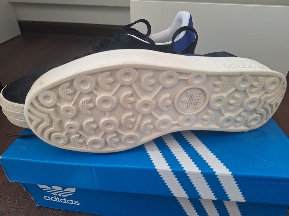 Оригинални дамски маратонки Adidas Gazelle