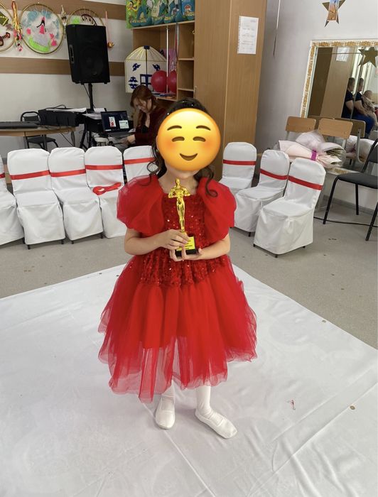 Продам платье для девочки