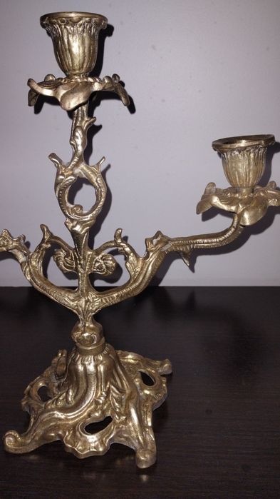 Прекрасни винтидж свещници с красиви орнаменти. Месинг.