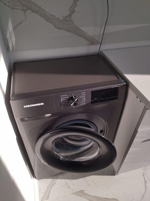 Închiriez apartament cu o cameră decomandat, balcon in Luncă Cetățuii