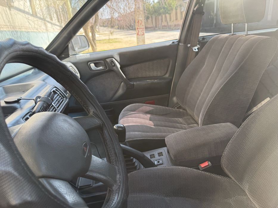 Mitsubishi galant 88