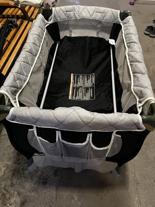Детская кроватка chicco