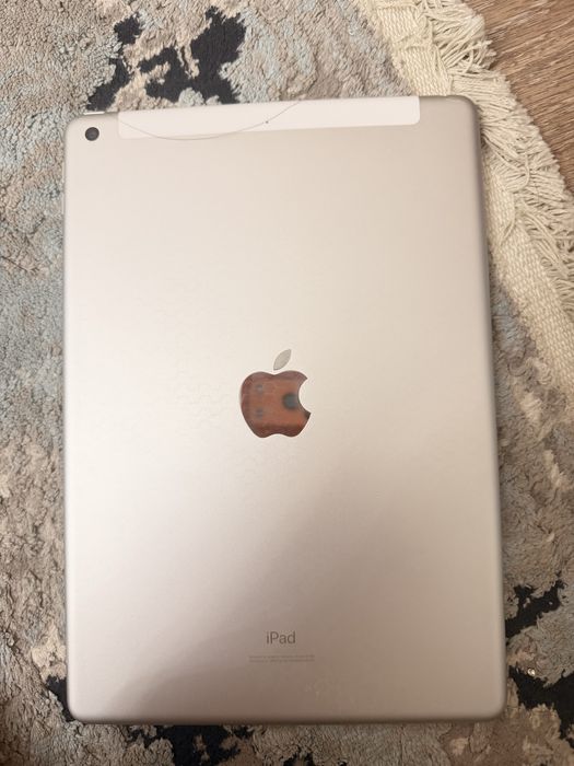 Продам Айпад 7 в отличном состоянии