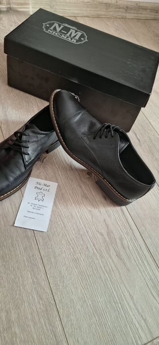 Pantofi din piele naturala marimea 37