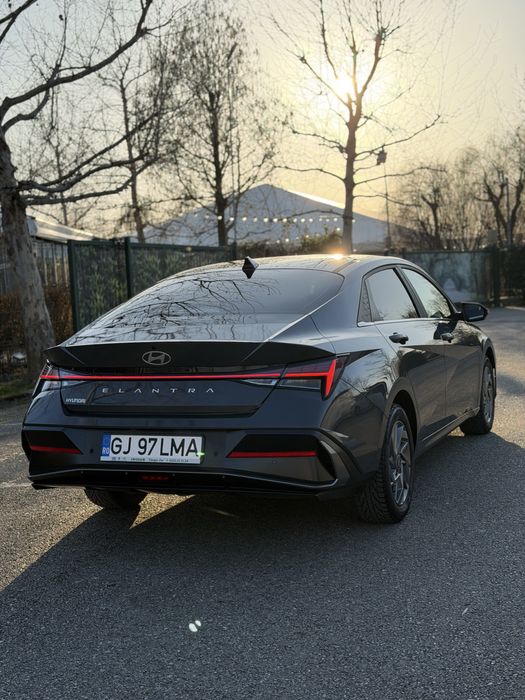 Hyundai Elantra CN7 2024