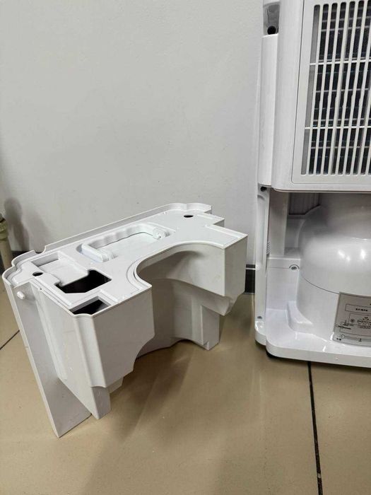 Осушитель воздуха 20л Б/У