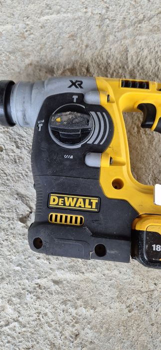Rotopercutor/picamer Dewalt DCH273
