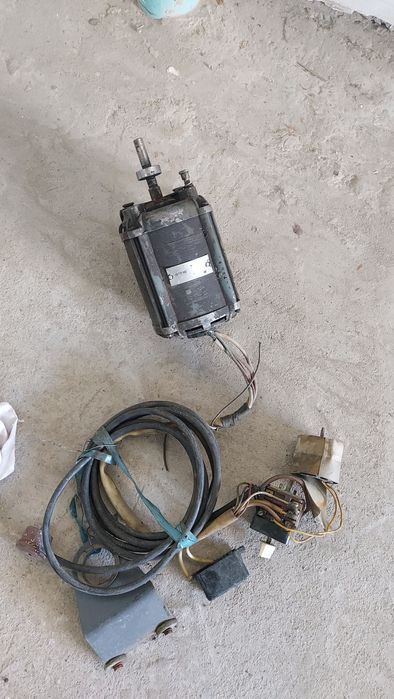 Электрический двигатель 220в