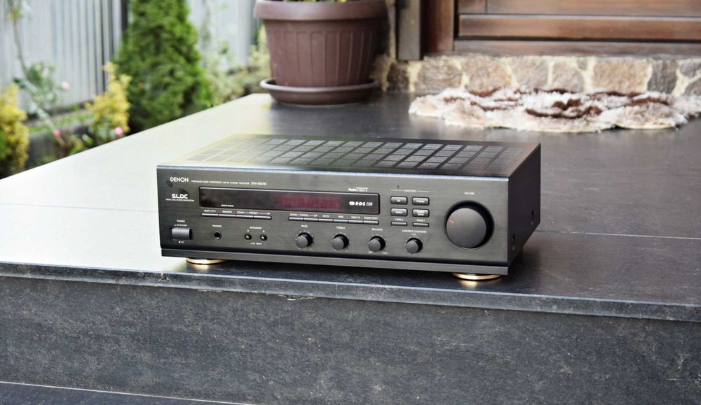 Amplificator Denon DRA-585 RD, amplituner
