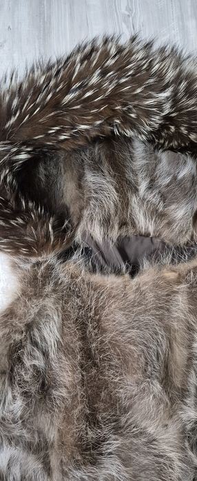 Черно дълго палто от естествени материяли