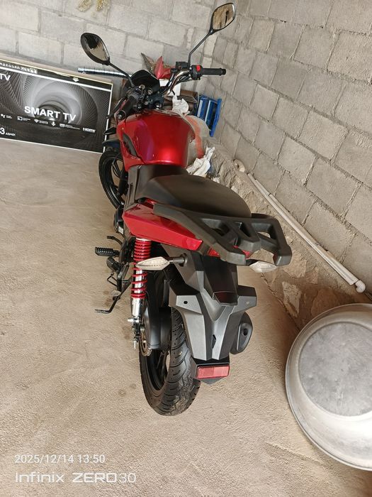 Lifan sotiladi radnoy xolati ideal 1400$