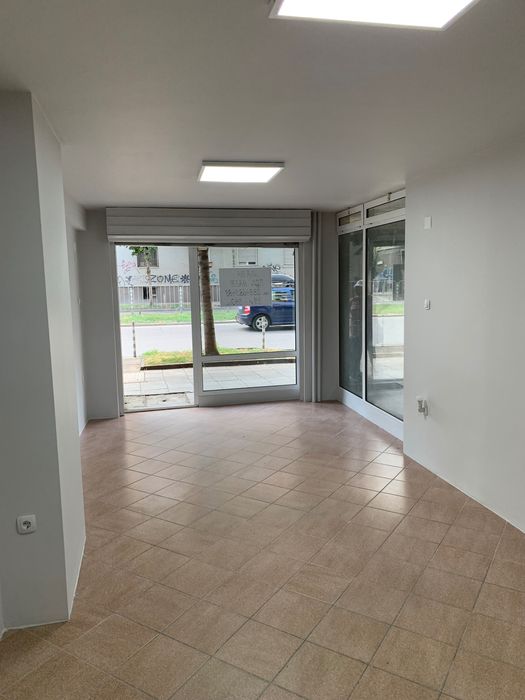 Дава се под наем Магазин в София, Център - 39 кв.м за 390 € - Снимка #4