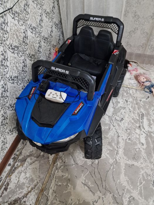 Десткий машина мерседес