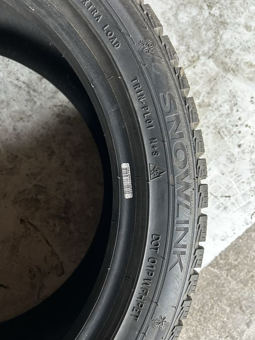 Продам зимнии шины
