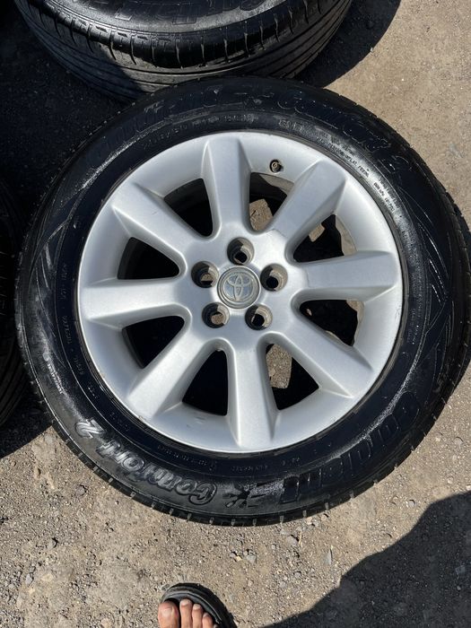 Продается шина месте дисками
