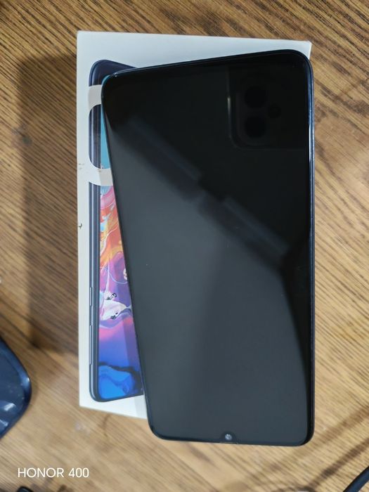 Samsung A70,  128 sotiladi