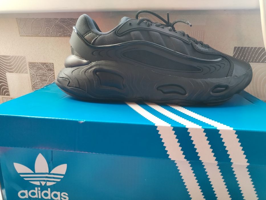 Adidas Oznova 44номер 28см.