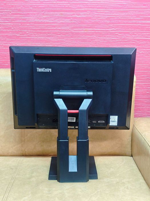 Компютър LENOVO All in One ThinkCentre  M90Z  23'