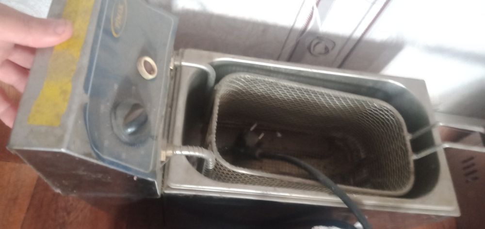 продам фритюр и мясовешалка