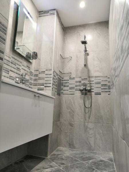 Дава се под наем Тристаен апартамент в Бургас, Изгрев - 65 кв.м за 433.5 € - Снимка #10