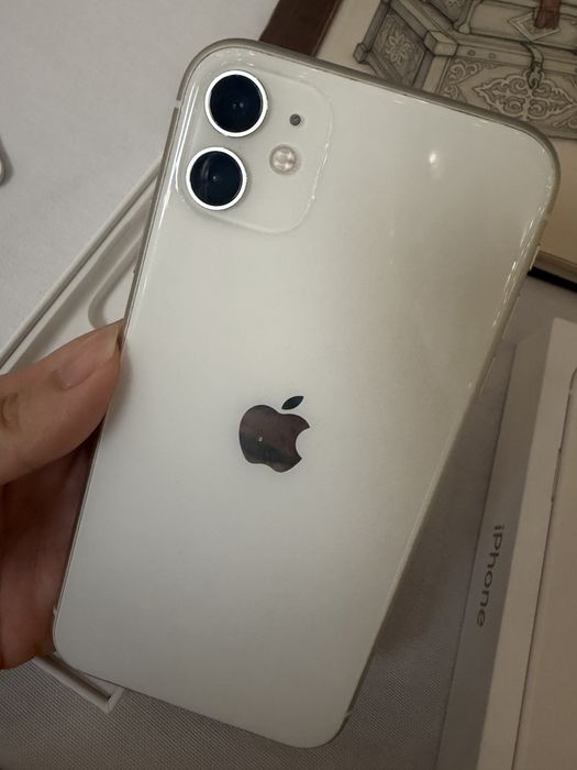 Продам Iphone 11 128гб, все родное