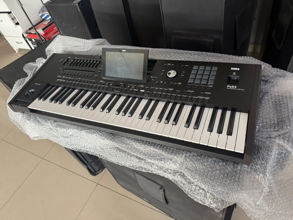 Korg Pa5X Professional Arranger Keyboard