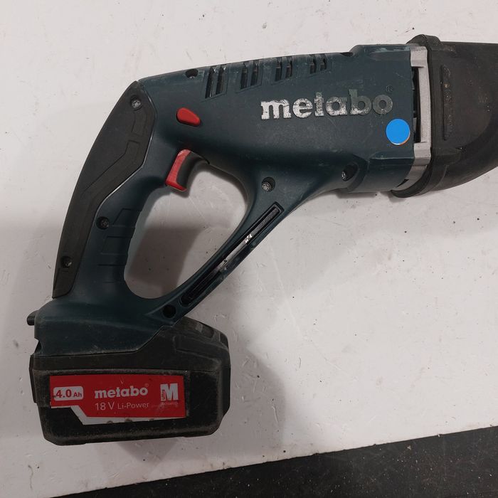 Мощен Акумулаторен саблен трион Метабо Metabo ASE 18 LTX + 4Ah