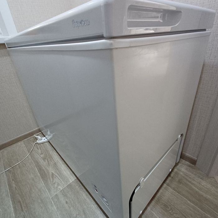 Продам  морозильный  ларь Бирюса 240кх