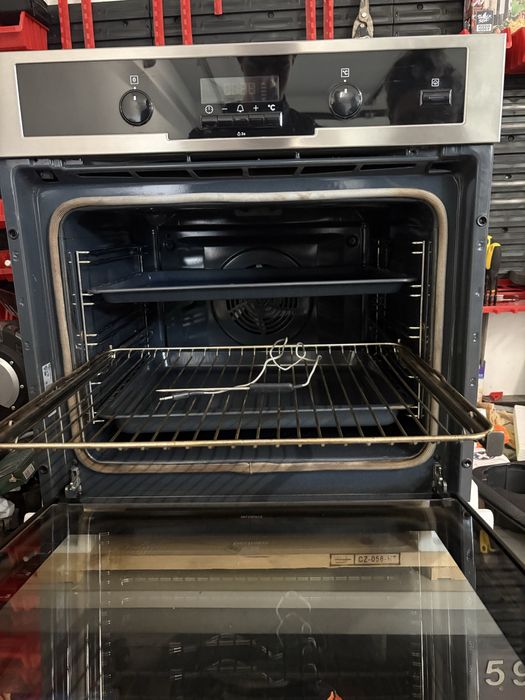 Фурна за вграждане с пиролиза  ELECTROLUX
