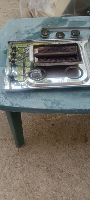 Газов котлон с мивка и пицарник за кемпер или каравана