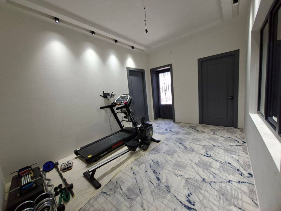 Продается дом 5 ком 220 кв м, 6 соток, евроремонт, Яшнабад, Ибрат