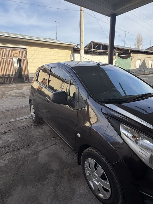 Spark 2017 yil sotiladi