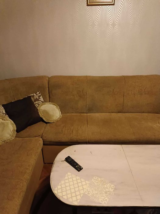 Голям диван за хол