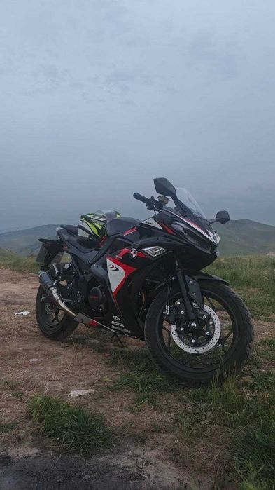 Мотоцикл 250 куб
