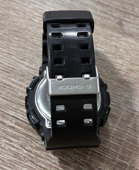 Продавам Часовник Casio G-shock GA-100 5081