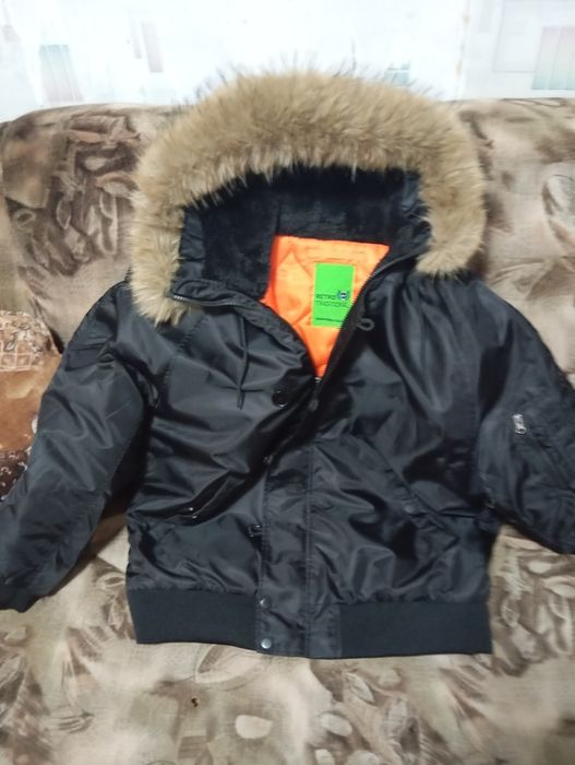 Продам куртку бомбер