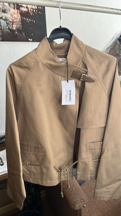 Дамско преходно яке Max Mara