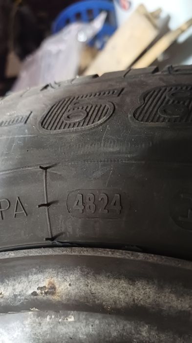 Гуми с джанти 175 65 14 за vw polo