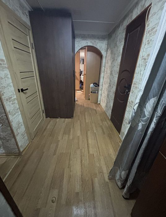 Продается магазин + квартира в п. Топар
