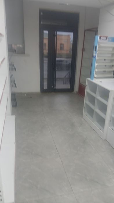 Продам коммерческое помещение Левый берег 8дом