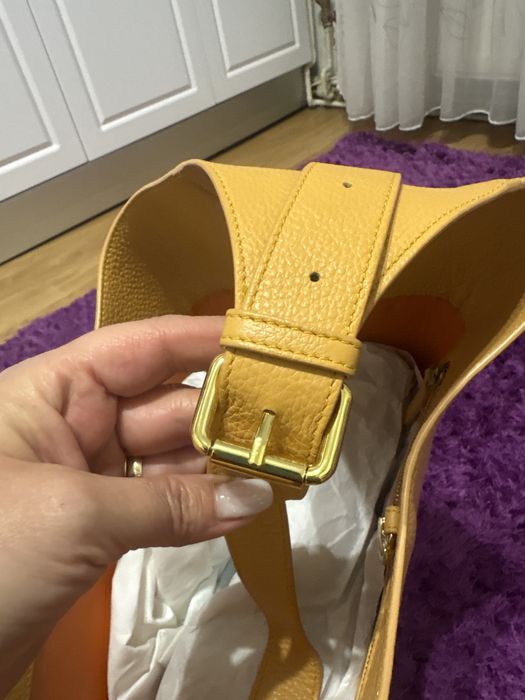 Geanta piele Laura Maxim ! Lotus . Mango . Noua !