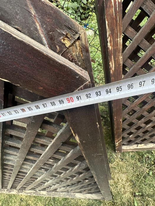 Продавам дървени оградни пана