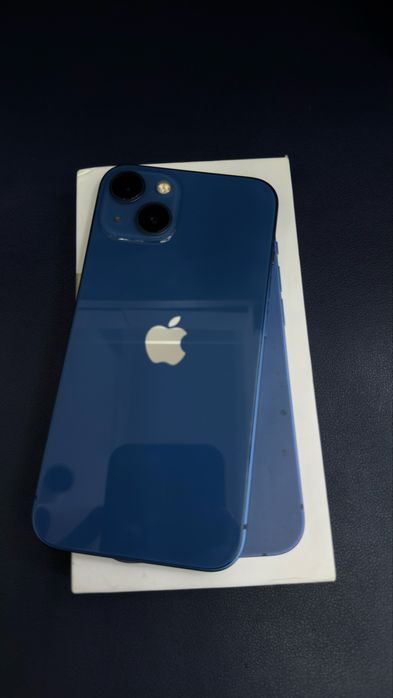 iPhone 13 в идеале (не вскрывался)