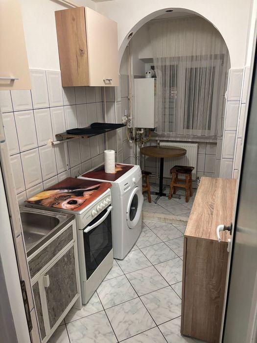 Închiriez apartament o camera