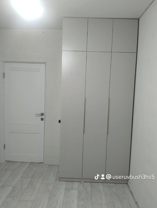 Продам шкаф для одежды